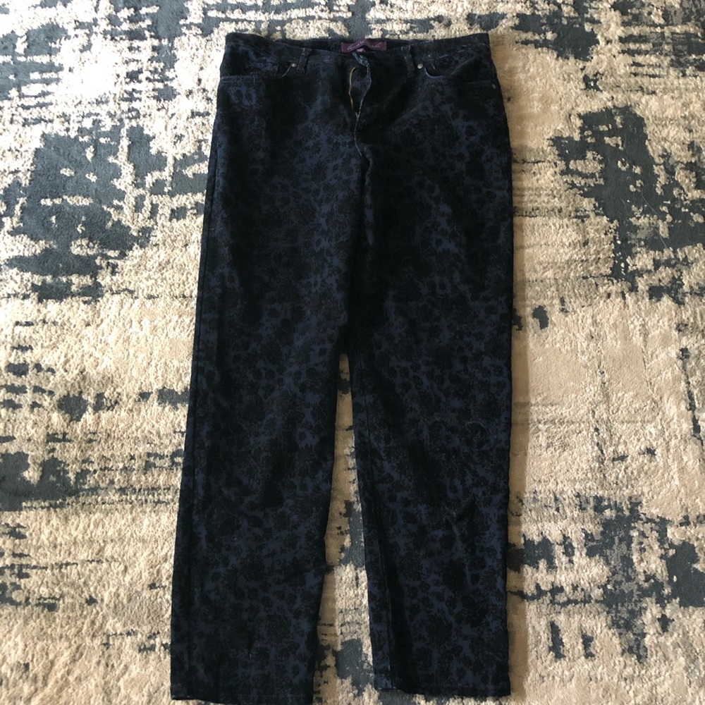 Textured Black jeans